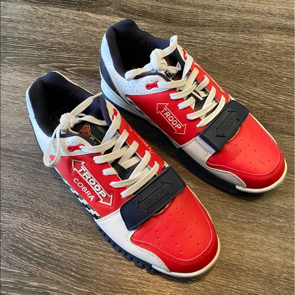 Troop Cobra Sneakers